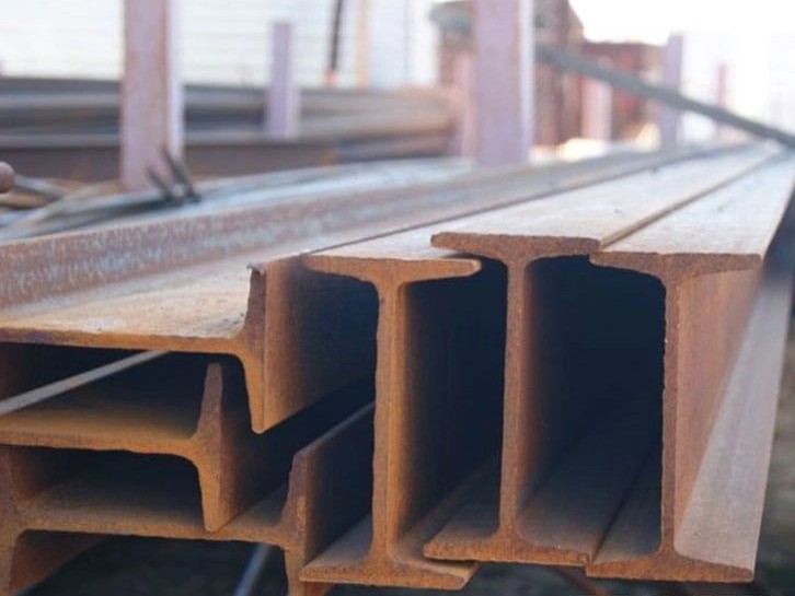 Нормальные двутавры 100Б1 990 мм 320 мм 16 мм 09Г2С ГОСТ 26020-83